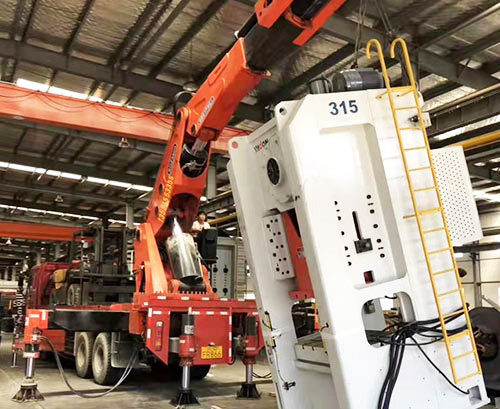 莱西提升工作效率，选择优质折臂吊租赁服务